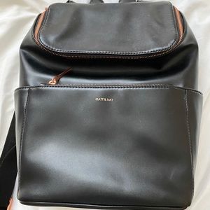 Matt & Nat BRAVE-LOOM backpack w Rosegold hardware